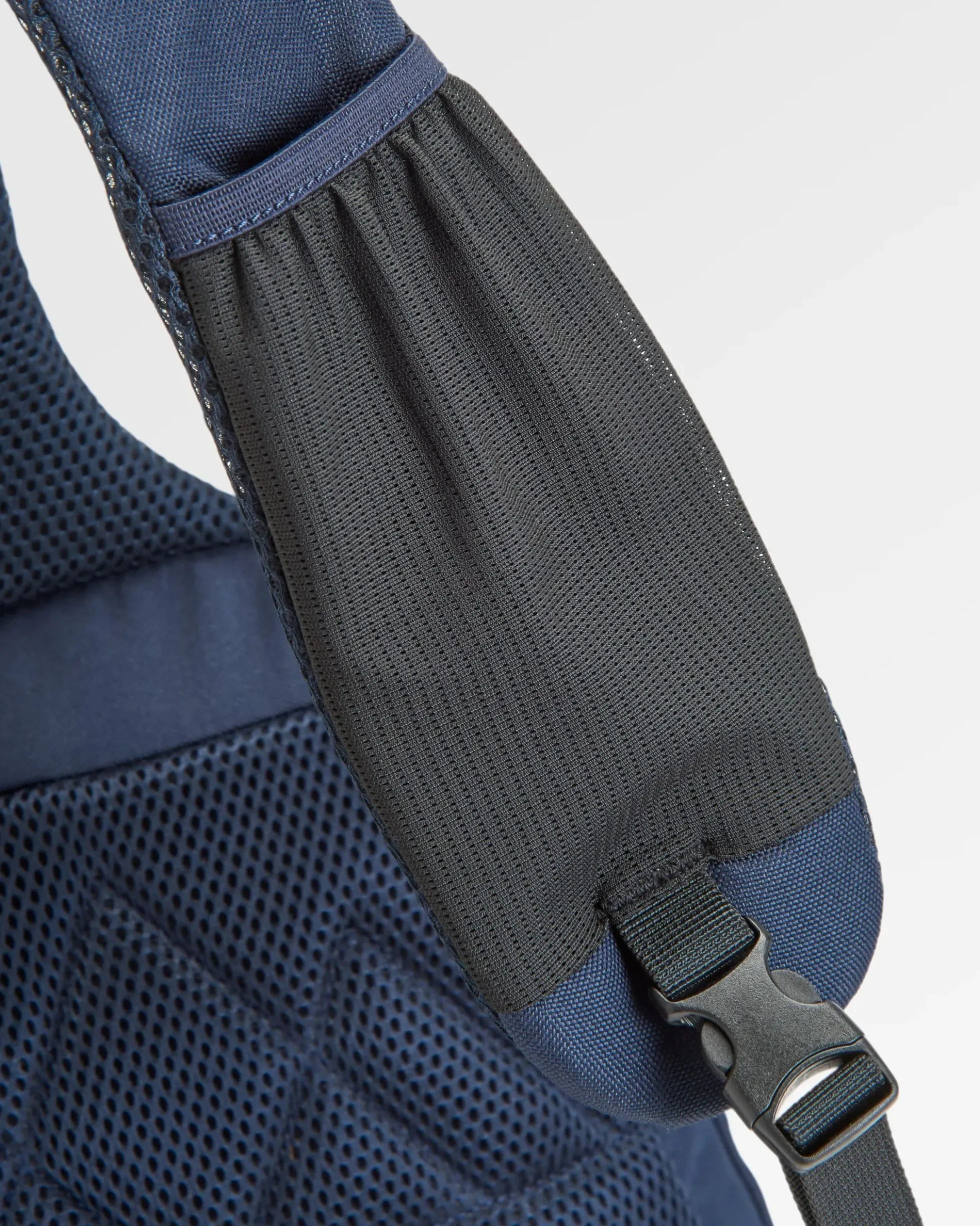 Boondocker Sling 8L