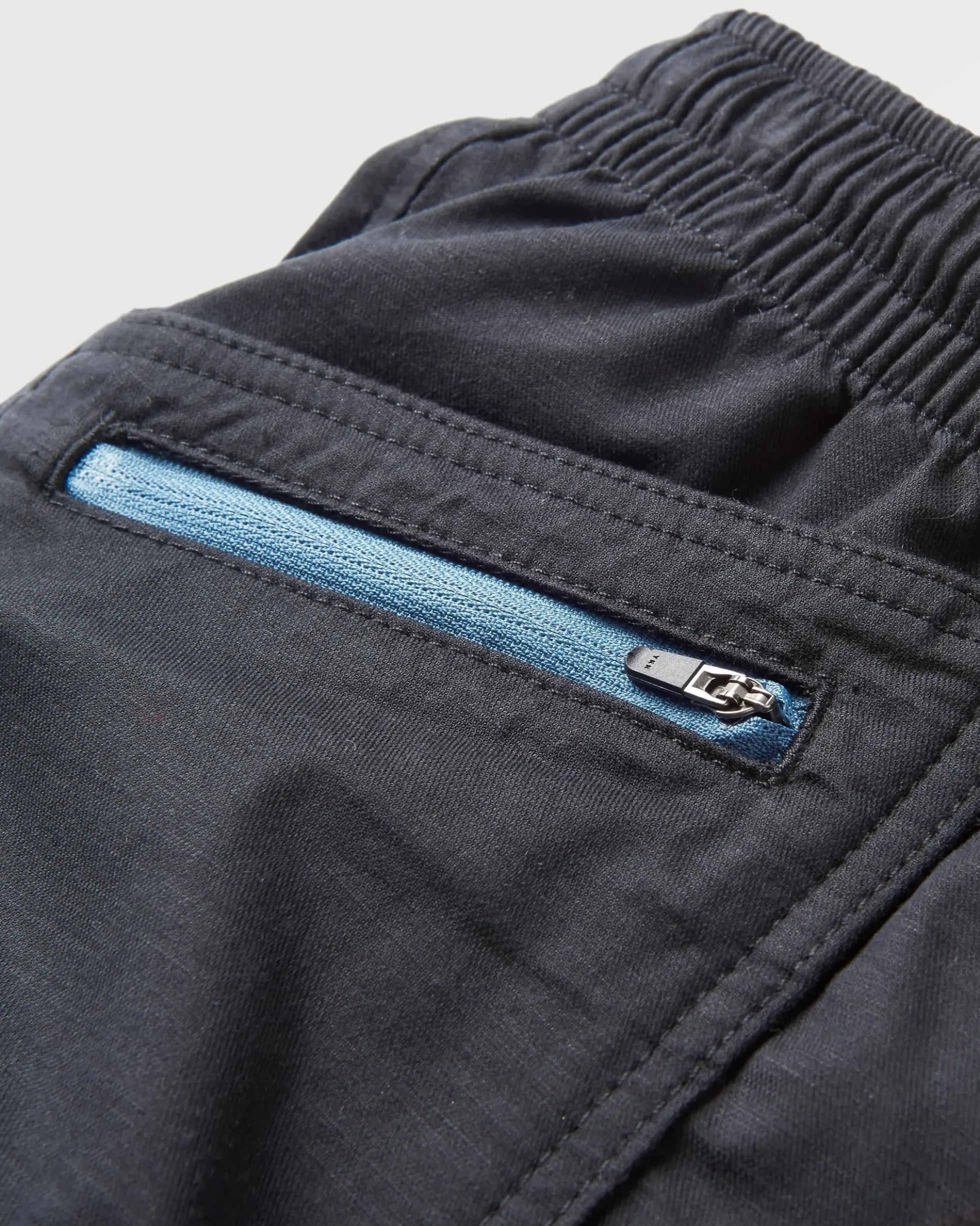 Damen Basswood Bio-Baumwolle Shorts