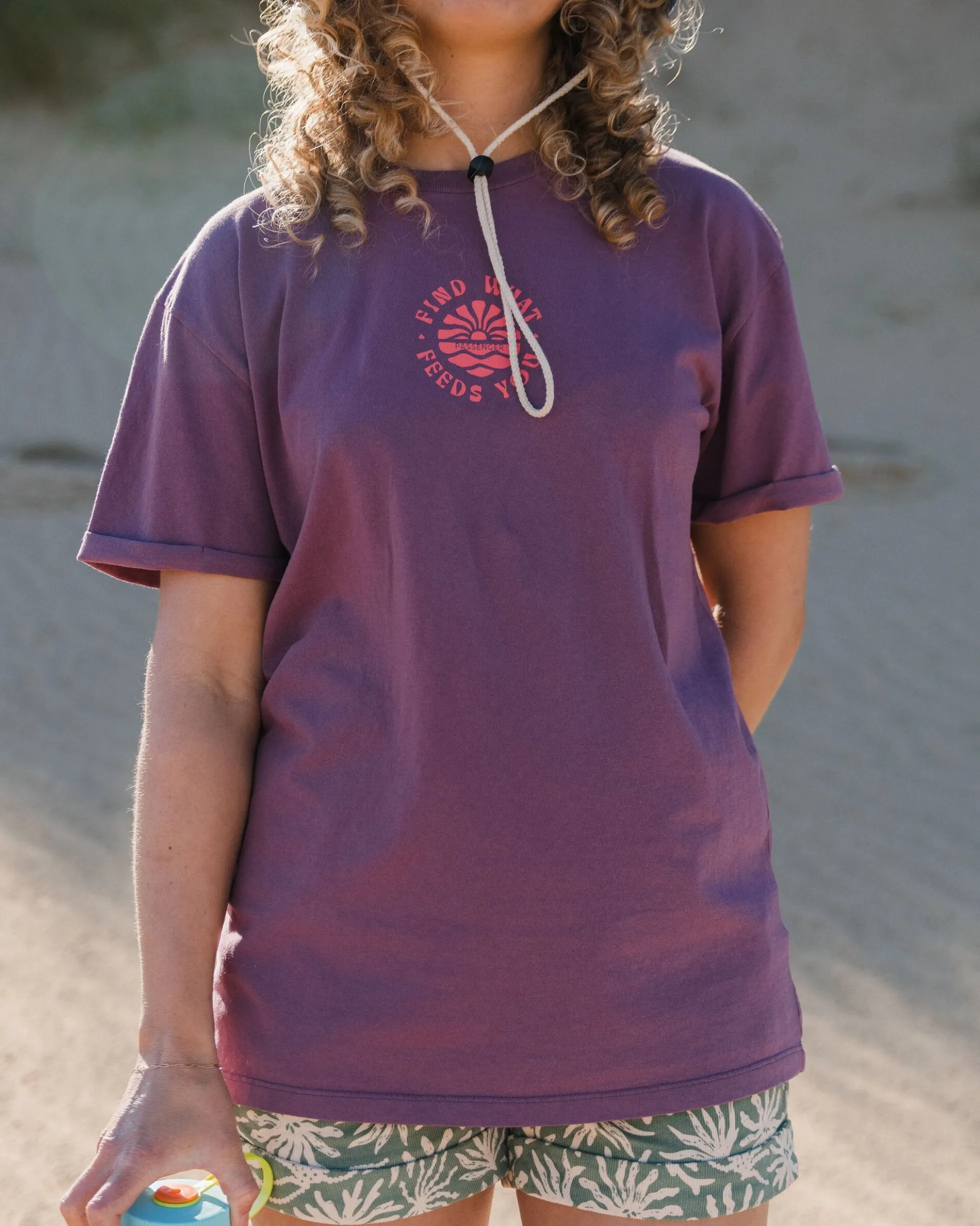 Damen Discovery hochgekrempeltes Ärmel T-Shirt