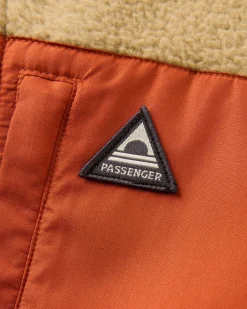 Damen Home Weste mit durchgehendem Reißverschluss aus Sherpa – Biscuit/Chestnut