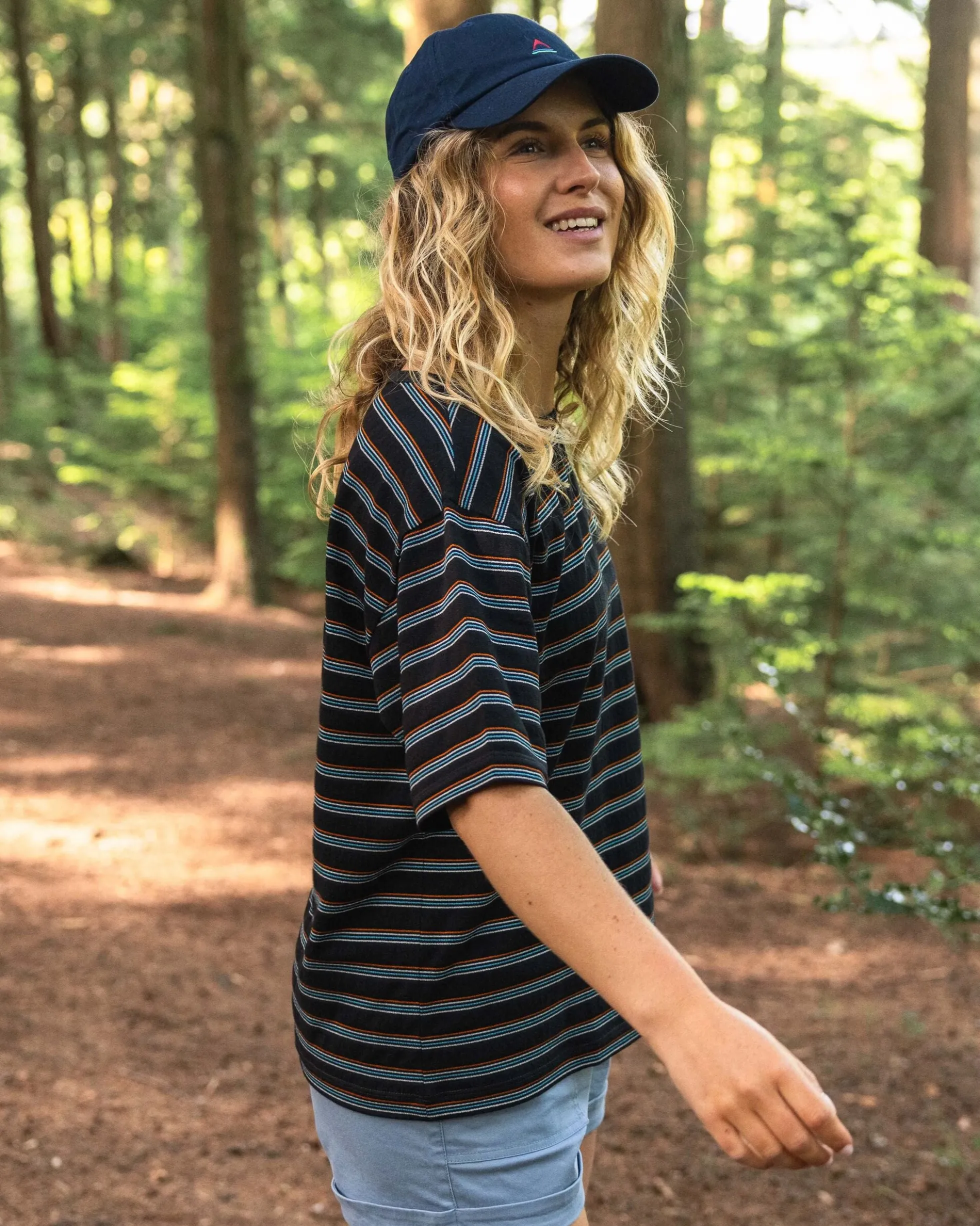 Damen Retro Vibes Bio-Baumwoll-T-Shirt