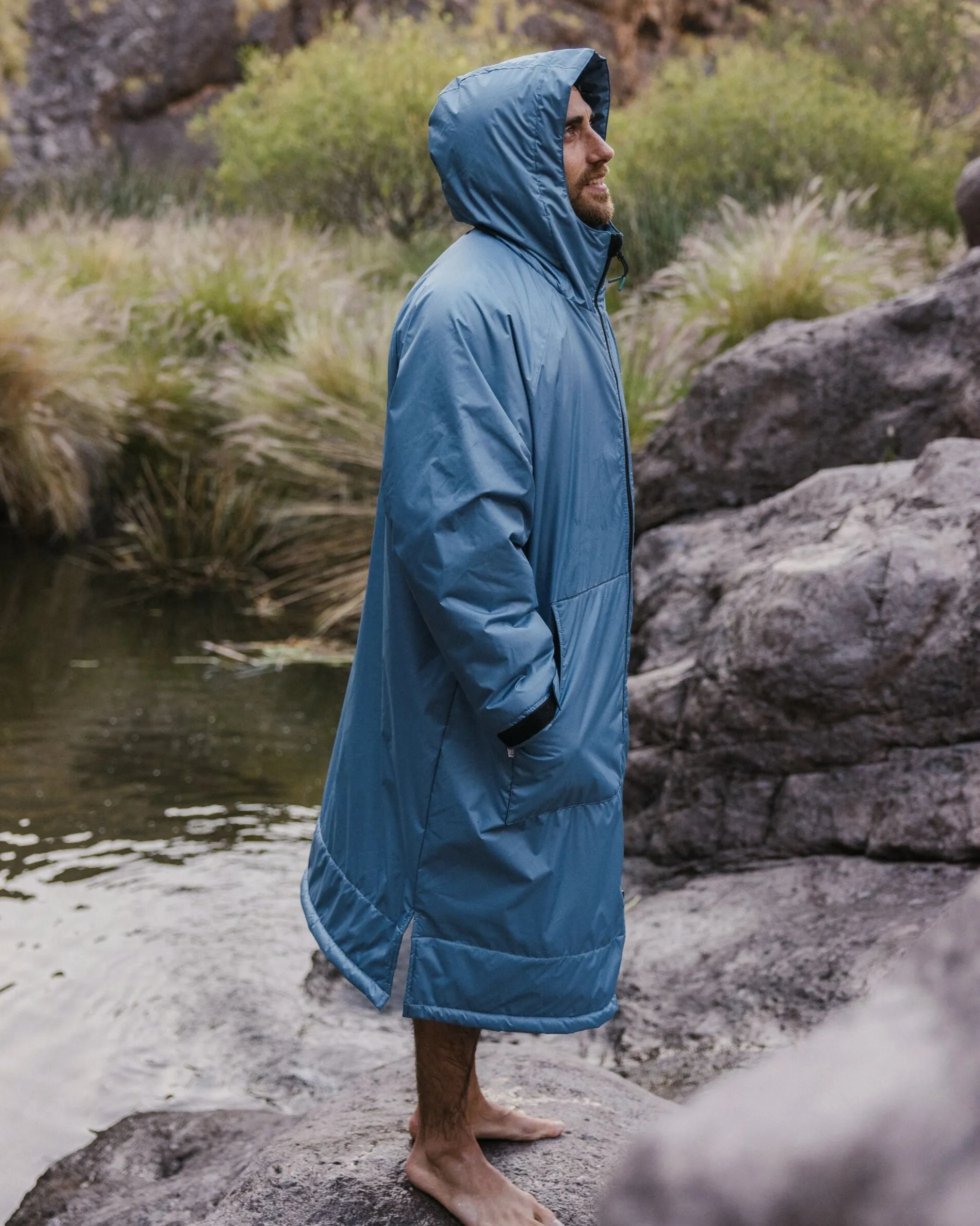 Escapism Sherpa Lined Changing Robe