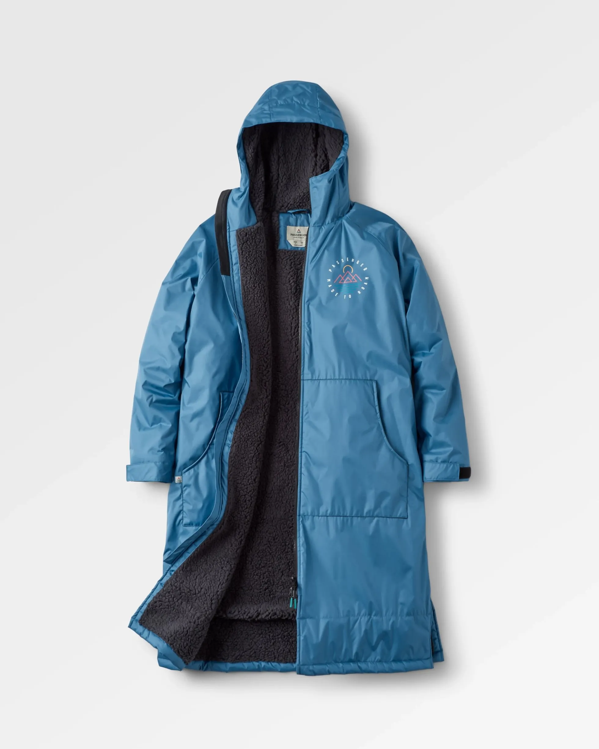 Escapism Sherpa Lined Changing Robe