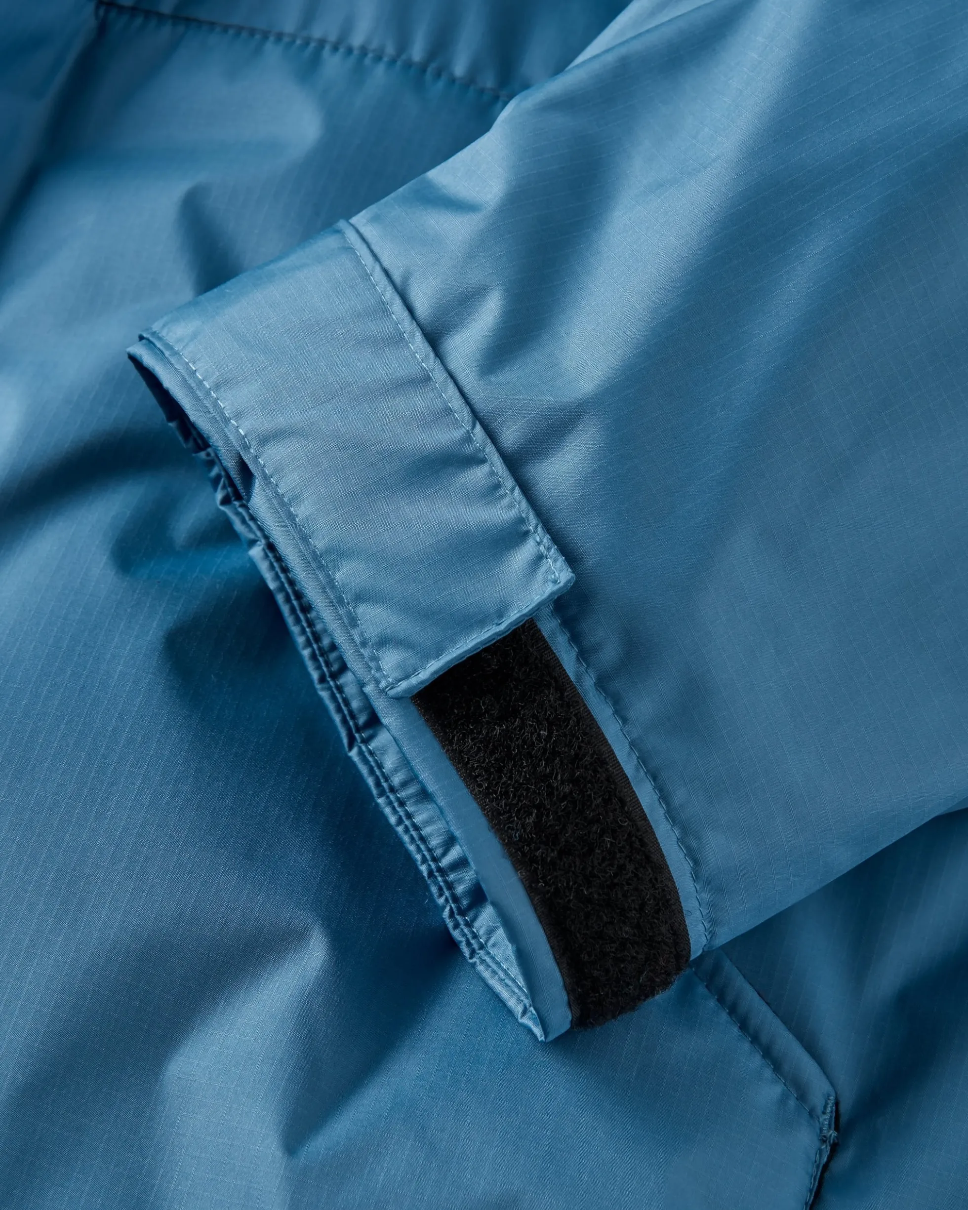 Escapism Sherpa Lined Changing Robe