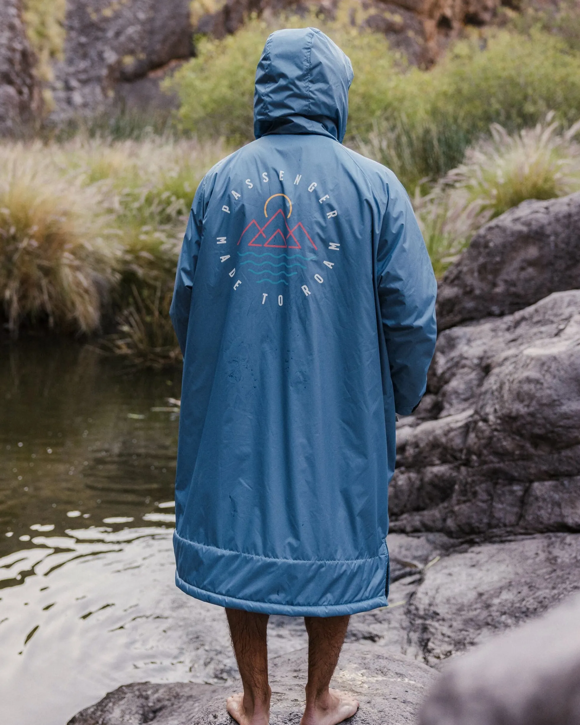 Escapism Sherpa Lined Changing Robe