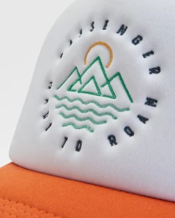 Escapism Snapback Trucker Kappe