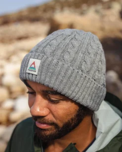 Fireside Zopfmuster-Beanie