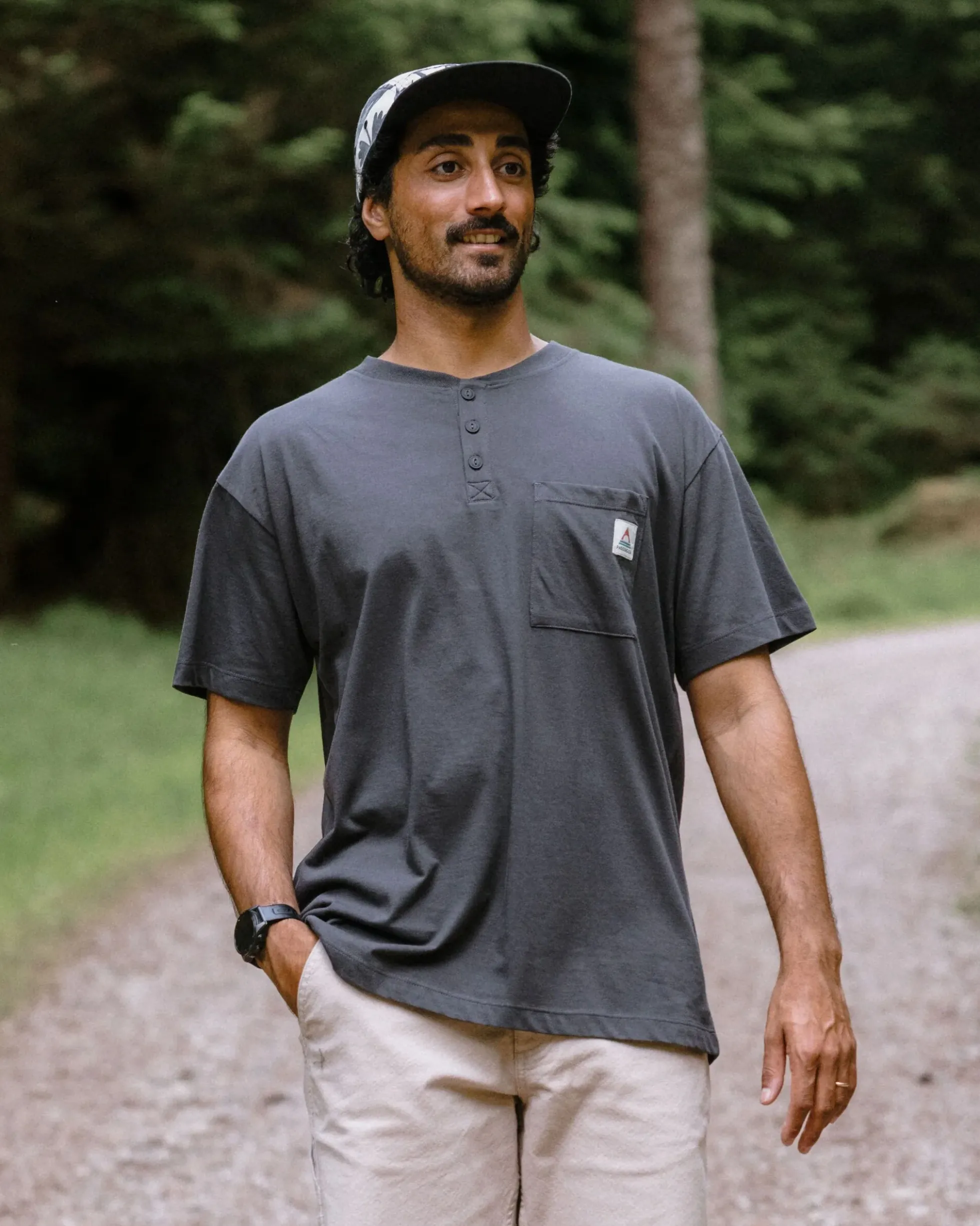 Herren Heritage Relaxed Fit Henley T-Shirt