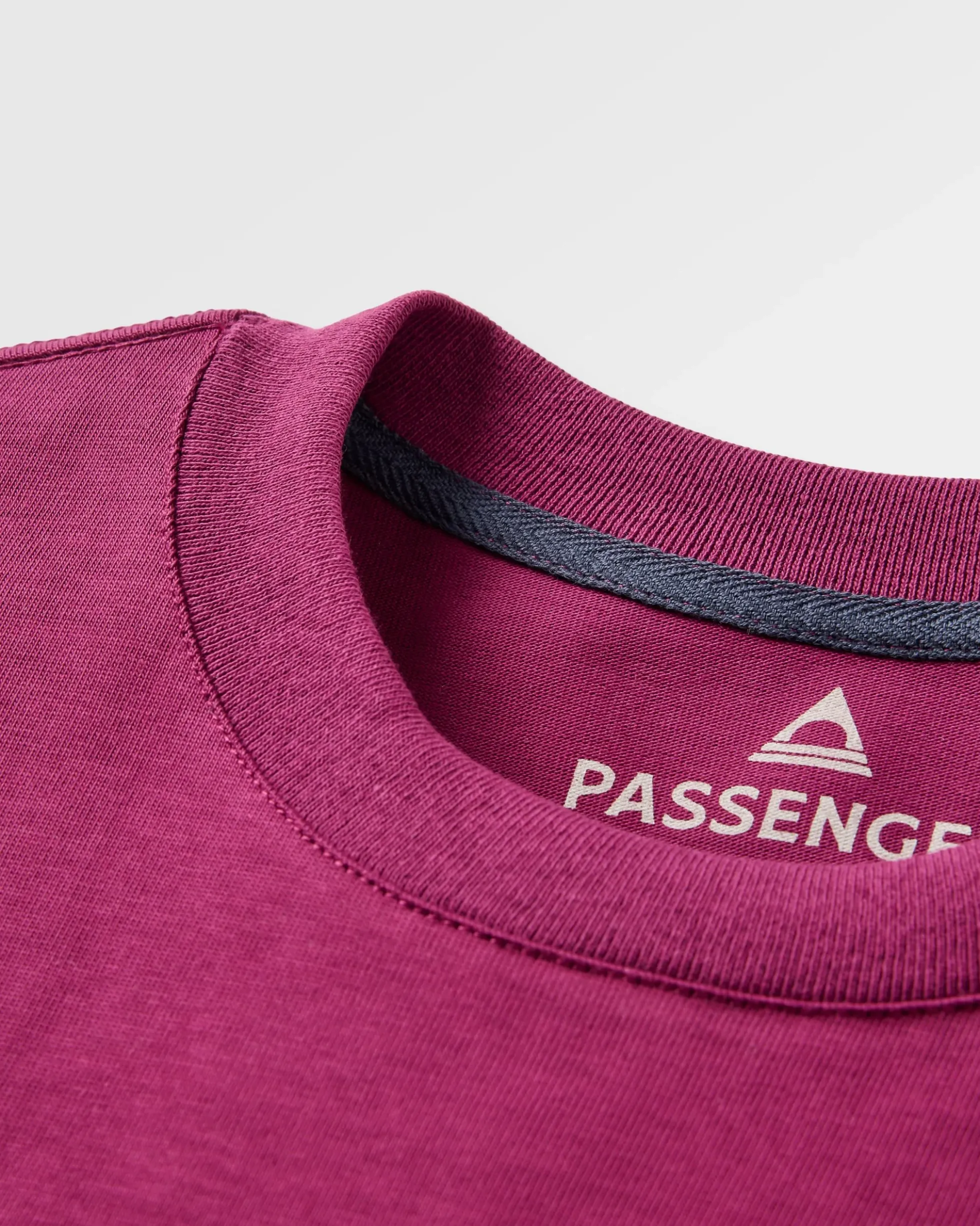 Herren Roamer Patch Relaxed Fit T-Shirt