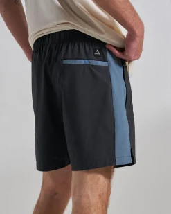 Herren Swift Trail Short 7