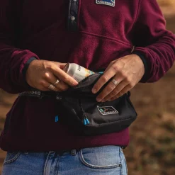 Mainland Hip Pack