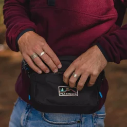 Mainland Hip Pack