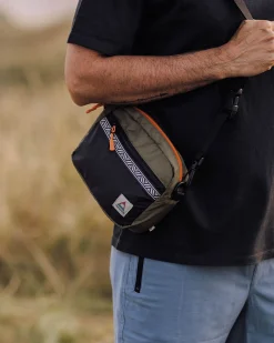 Mainland Hip Pack