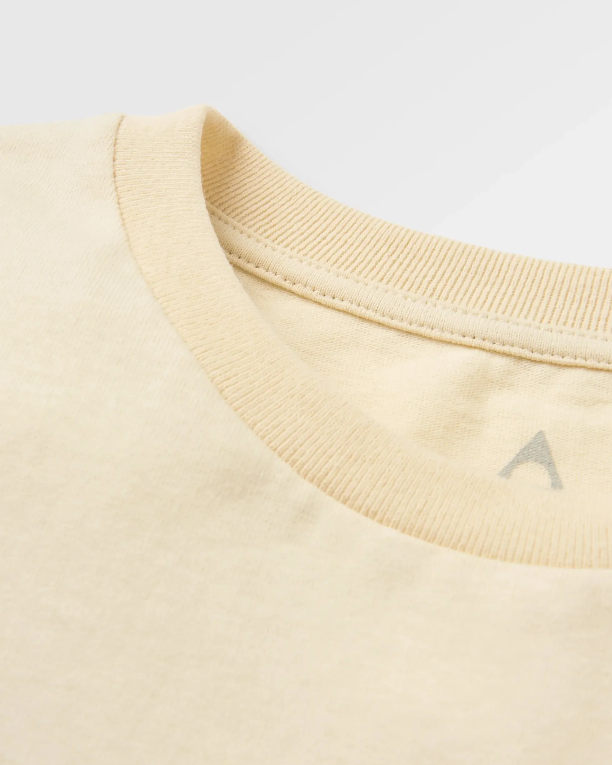 Tall Pines Damen T-Shirt