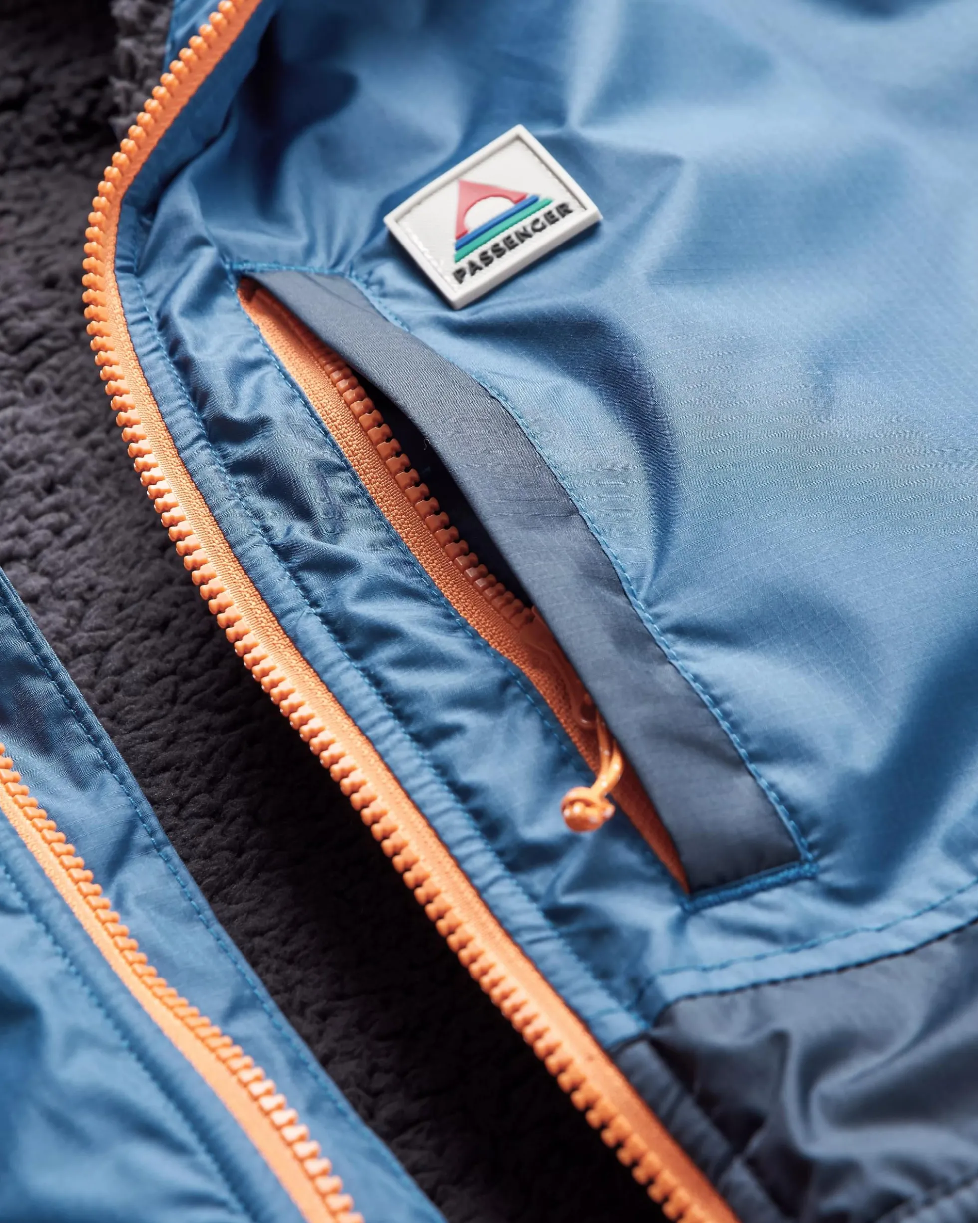 Waves Sherpa Lined Changing Robe