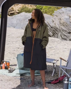 Waves Sherpa Lined Surf-Poncho