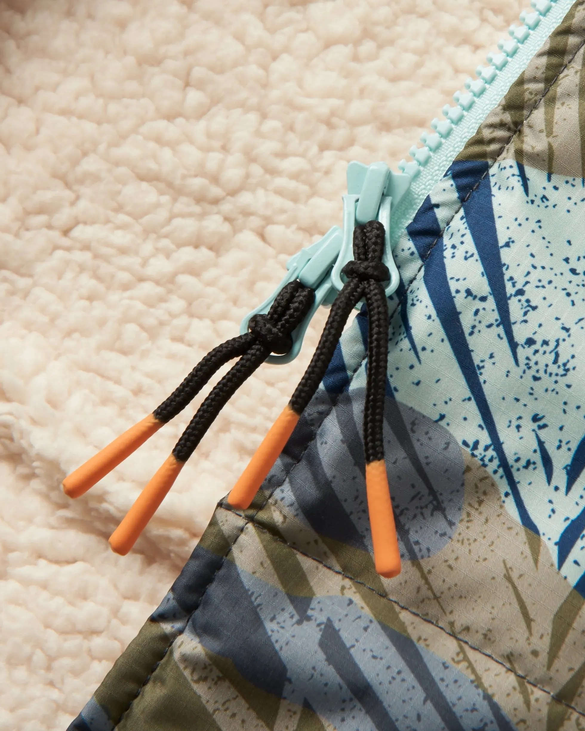 Waves Sherpa Lined Surf-Poncho